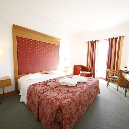 Montebelo Principe Perfeito Garden Hotel