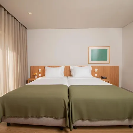 Montebelo Principe Perfeito Garden